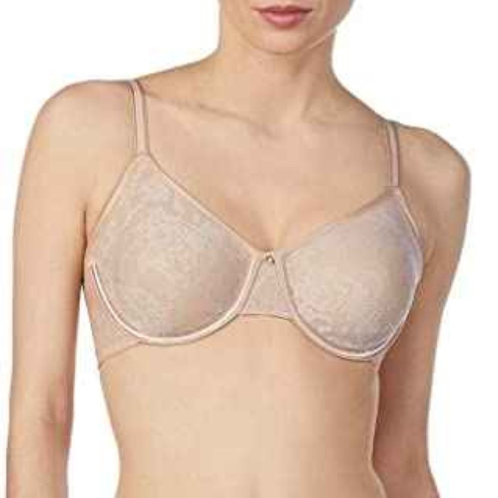 Le Mystere Lace Perfection Smoother Bra in Beige,